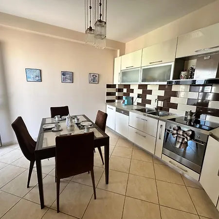 Casa Estelle Durrës